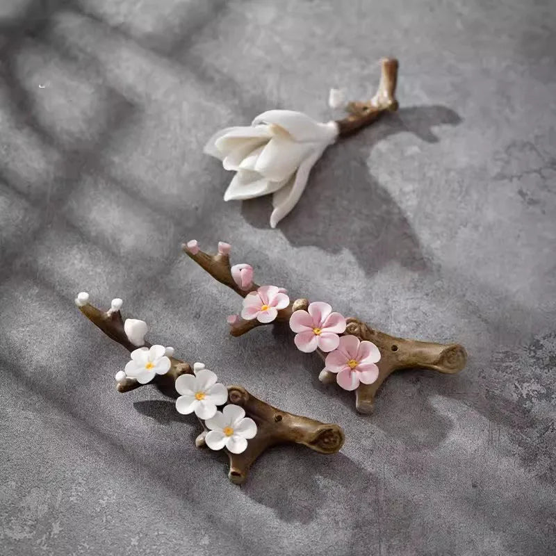 Multifunctional Plum Blossom Ceramic Brush Holder Pen Shelving Tea Pet Insert Incense Study Room Four Treasures Art Supplies