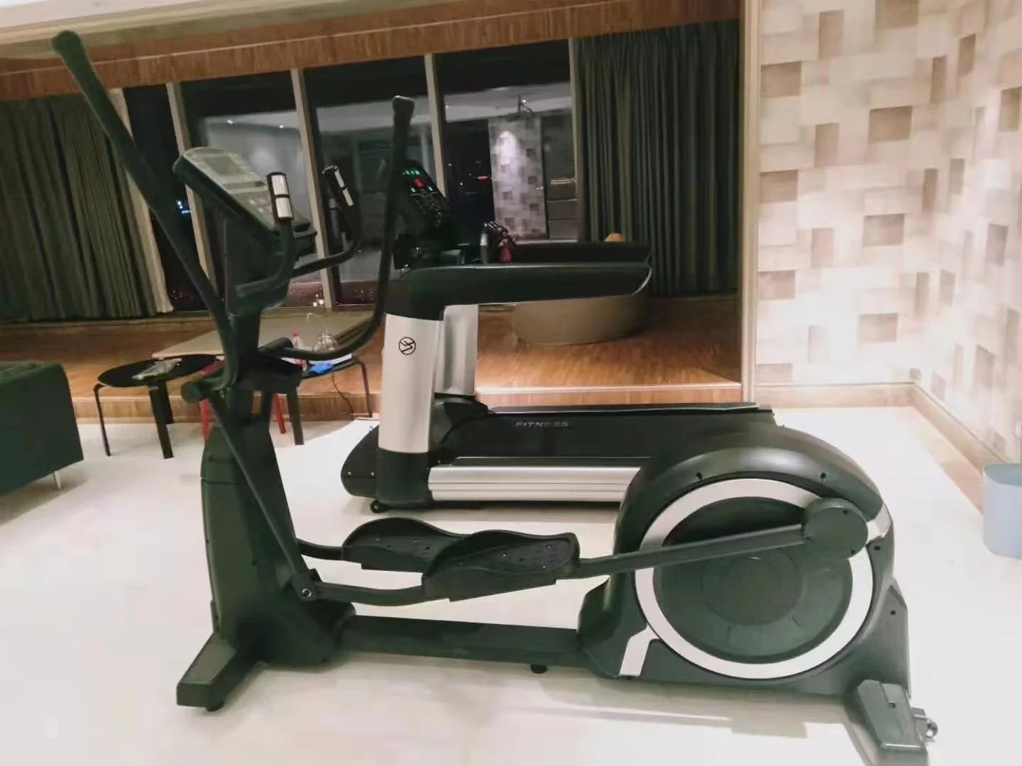 YG-E012 YG Fitness Magnetic elliptical cross trainer Control Commercial Cardio Gym Equipment Exercise Machine stair mill Stepper