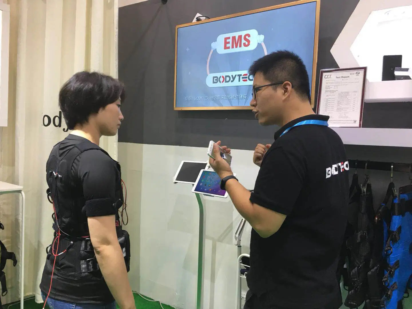 Ems muscle stimulation machine /body tech fitness equipment /ems muscle stimulator body ems training suit